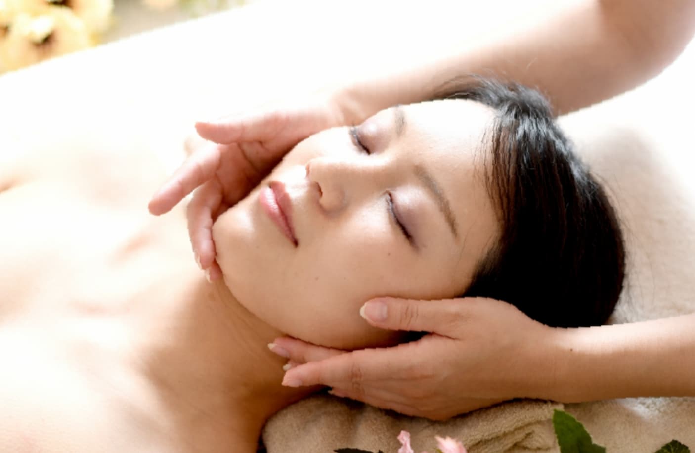 ② クレンジングで素肌をリセット