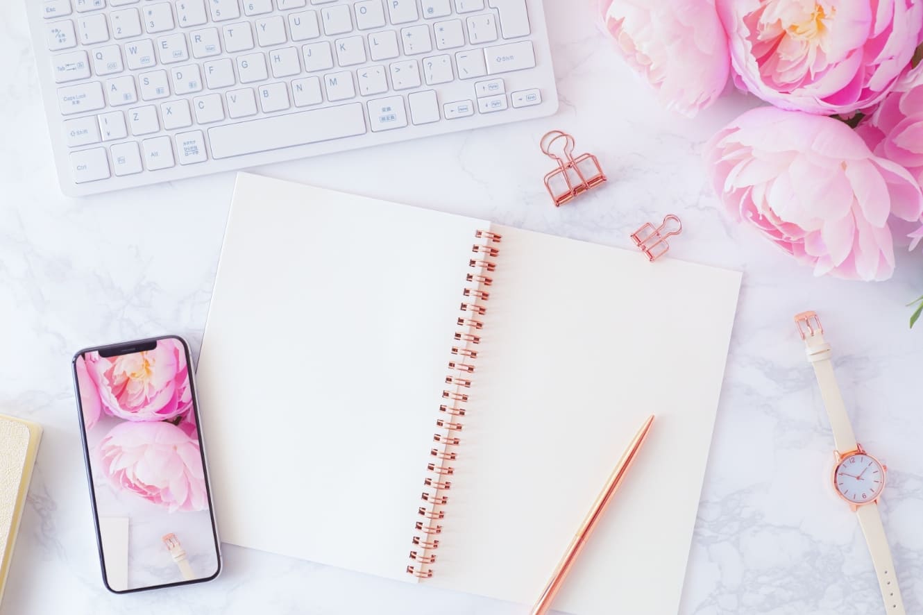 ① あなたの“今の肌”を丁寧にチェック