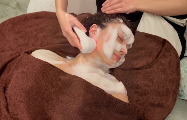 ツヤめき再生トリートメント（60分）／8,800円